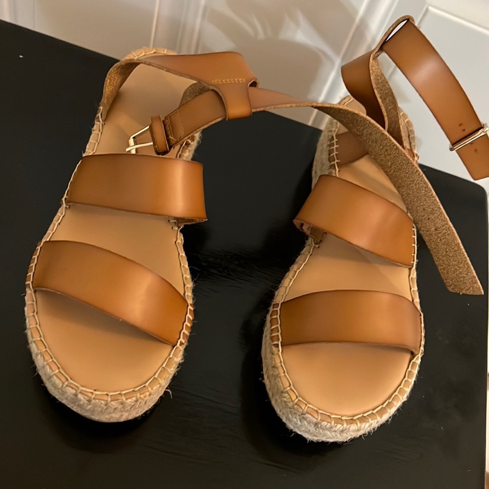 The Drop wedge